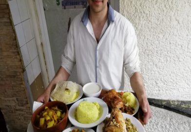 تنزيلات ضخمة على أسعار الملابس في وسط البلد